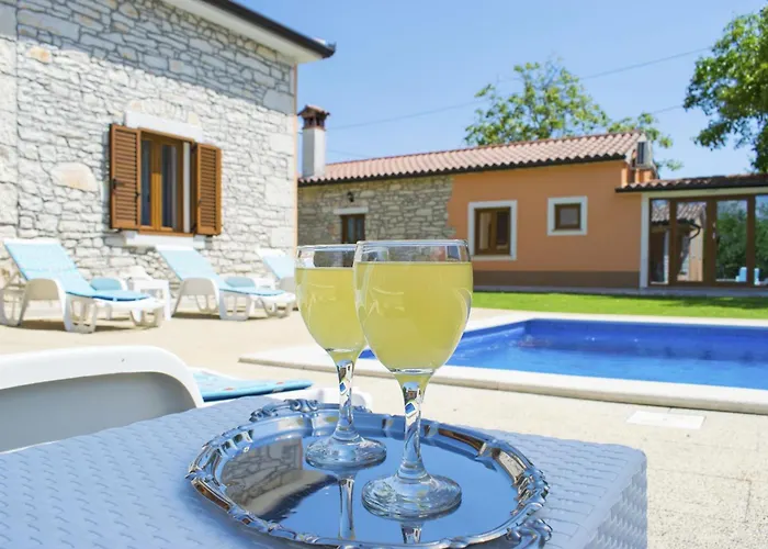 Villa Balarini By Briskva Sumber